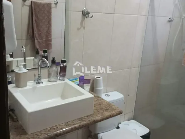 Casa com 210m² 3 quartos e 2 banheiros, à venda, no bairro Residencial Samambaia em Mococa