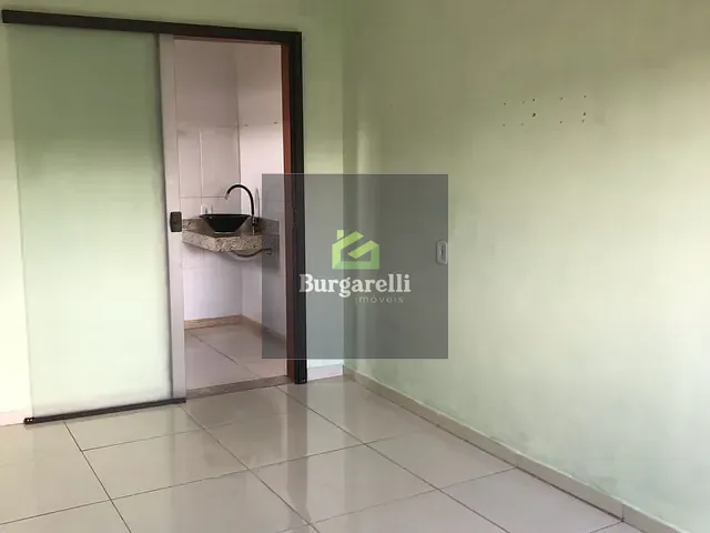 Casa 3 quartos e 1 banheiro, à venda, no bairro Serra Azul em Lavras