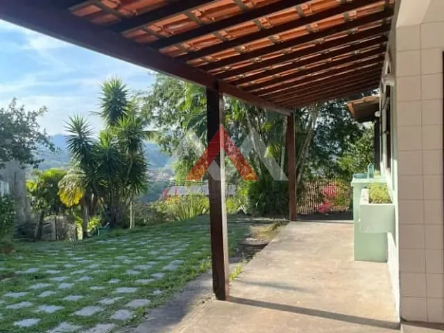 Casa com 1300m² 2 quartos e 3 banheiros, à venda, no bairro Mata Paca em Niterói