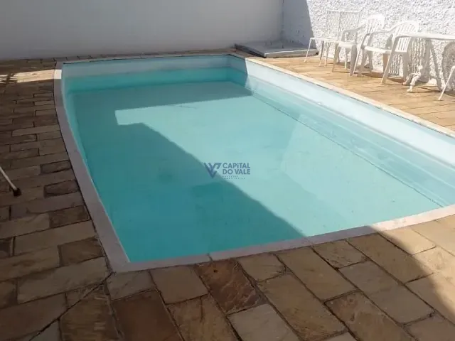 Casa com 280m² 3 quartos e 2 banheiros, à venda, no bairro Jardim das Indústrias em São José dos Campos