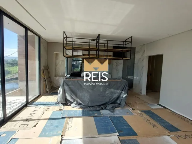 Casa 3 quartos e 5 banheiros, à venda, no bairro Campo Grande em Rio de Janeiro