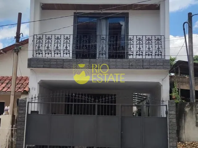 Casa com 112m² 3 quartos e 3 banheiros, à venda, no bairro Centro em Barra Mansa