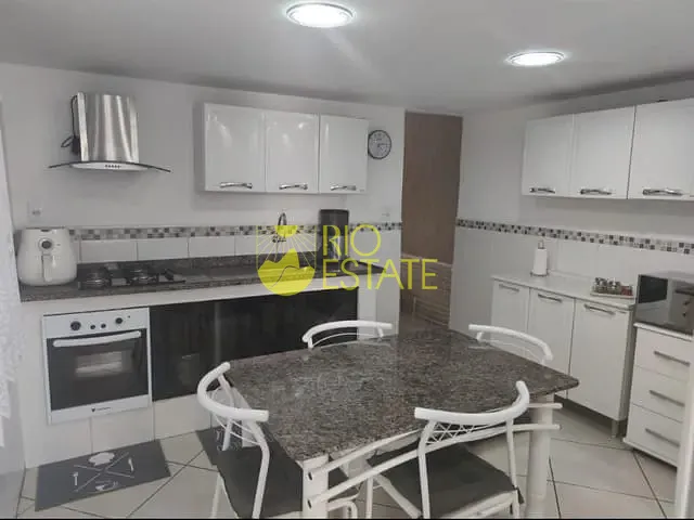 Casa com 112m² 3 quartos e 3 banheiros, à venda, no bairro Centro em Barra Mansa