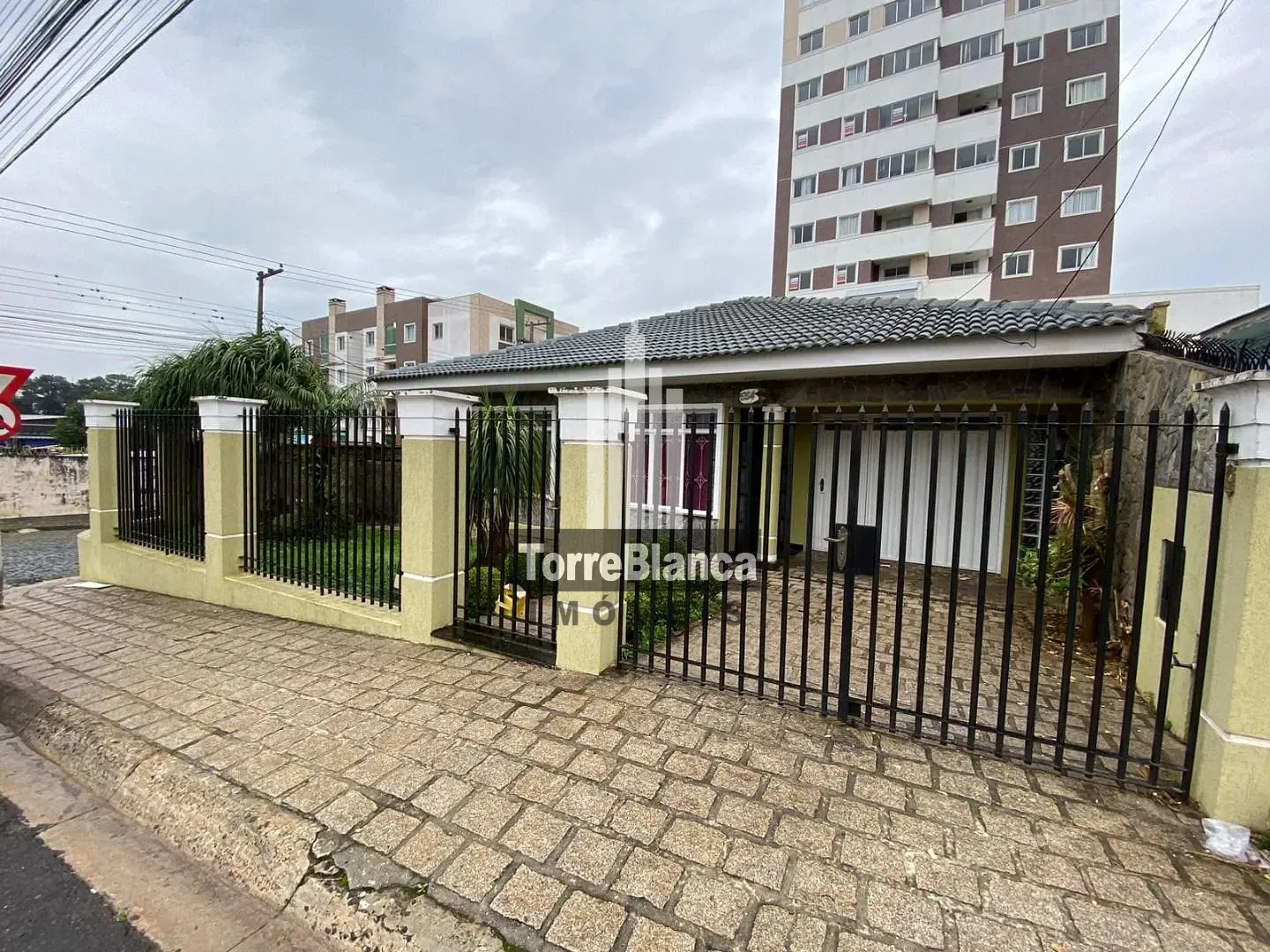 Casa, 3 quartos, 200 m² - Foto 1