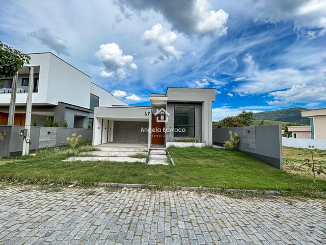 Casa com 395m² 3 quartos e 3 banheiros, à venda, no bairro Ubatiba em Maricá
