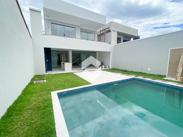 Casa com 300m² 4 quartos e 4 banheiros, à venda, no bairro Recreio dos Bandeirantes em Rio de Janeiro