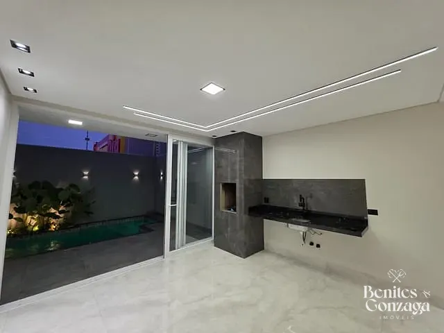 Casa 3 quartos e 4 banheiros, à venda, no bairro Jardim Paris VI em Maringá