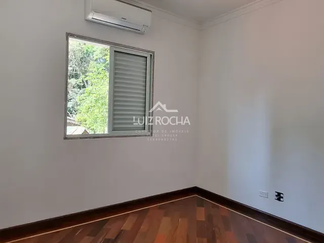 Casa com 420m² 4 quartos e 3 banheiros, à venda, no bairro Parque Rincão em Cotia