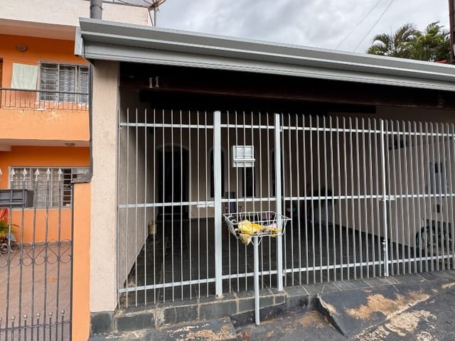 Casa com 150m² 2 quartos e 2 banheiros, à venda, no bairro Parque Santa Maria em Tatuí