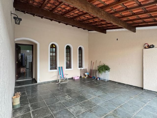 Casa com 150m² 2 quartos e 2 banheiros, à venda, no bairro Parque Santa Maria em Tatuí