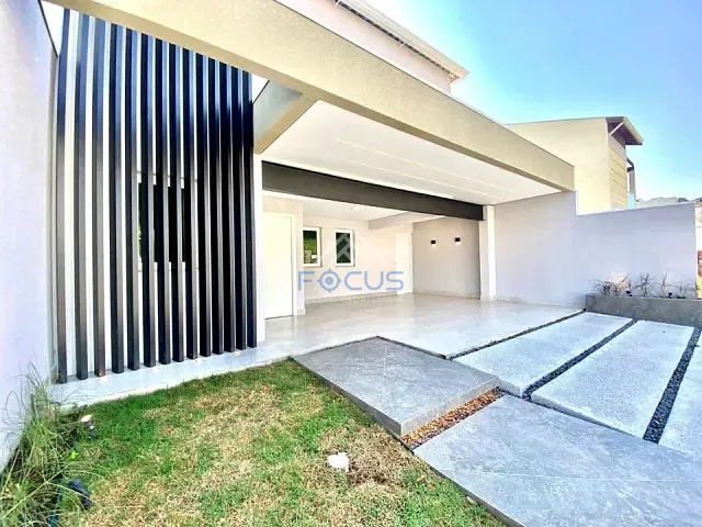 Casa com 225m² 3 quartos e 4 banheiros, à venda, no bairro Gramadão em Jundiaí