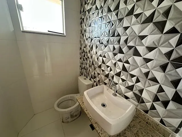 Casa com 115m² 2 quartos e 2 banheiros, à venda, no bairro JARDIM ATLÂNTICO LESTE  em Maricá