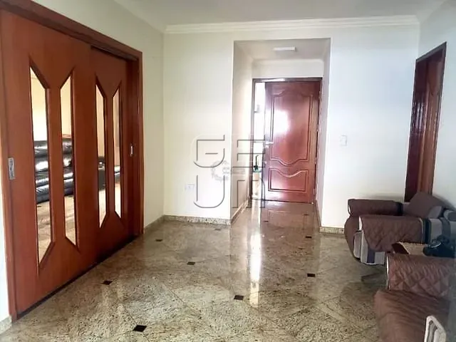 Casa com 510m² 3 quartos e 5 banheiros, à venda, no bairro Granville Parque Residencial em Londrina