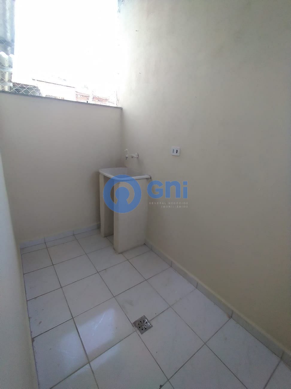 Casa para alugar com 2 quartos, 50m² - Foto 6