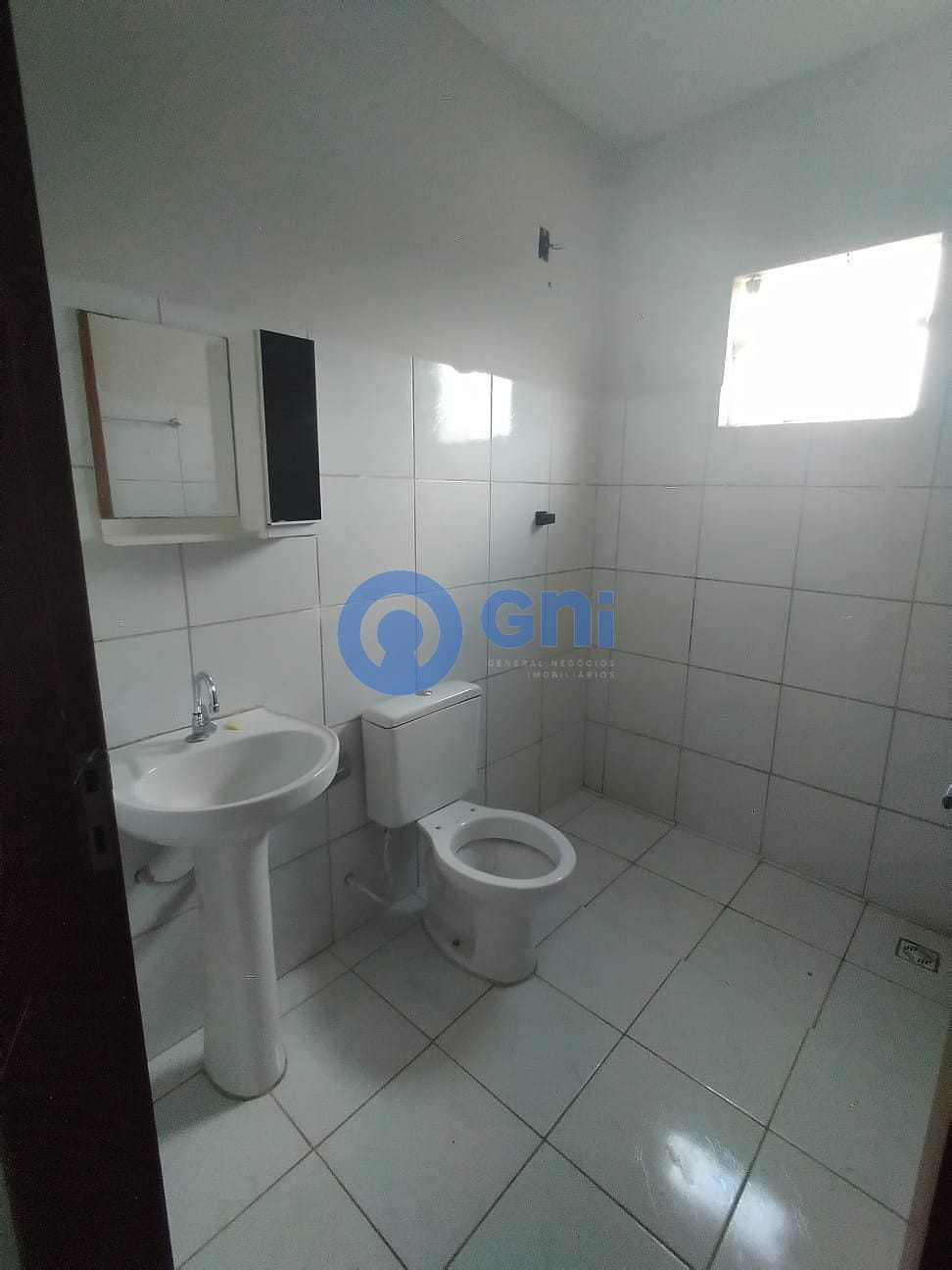 Casa para alugar com 2 quartos, 50m² - Foto 9
