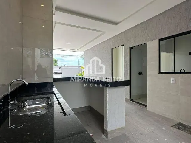 Casa com 210m² 3 quartos e 2 banheiros, à venda, no bairro Jardim Buriti Sereno em Aparecida de Goiânia