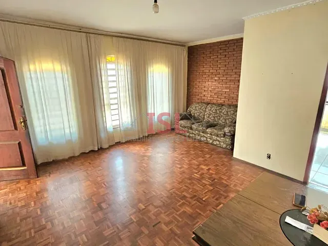 Casa com 252m² 3 quartos e 2 banheiros, à venda, no bairro Jardim Novo Campos Elíseos em Campinas