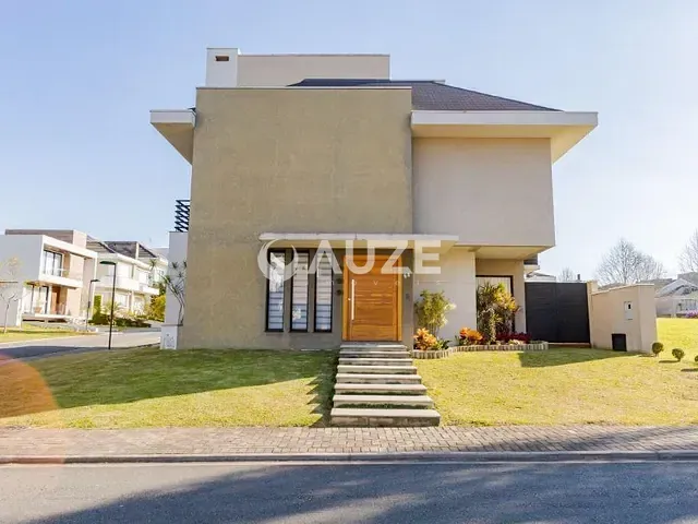 Casa com 441m² 4 quartos e 7 banheiros, à venda, no bairro Uberaba em Curitiba