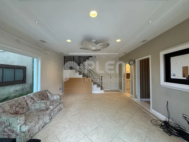 Casa com 360m² 4 quartos e 6 banheiros, à venda, no bairro Alphaville em Santana de Parnaíba