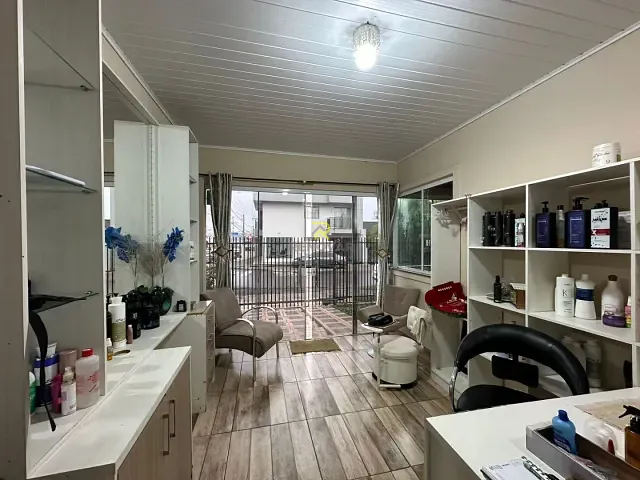 Casa com 255m² 3 quartos e 2 banheiros, à venda, no bairro Vila Bela em Guarapuava