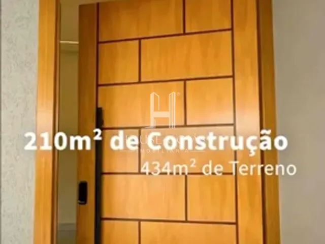 Casa com 210m² 3 quartos e 4 banheiros, à venda, no bairro Parque Amazônia em Goiânia