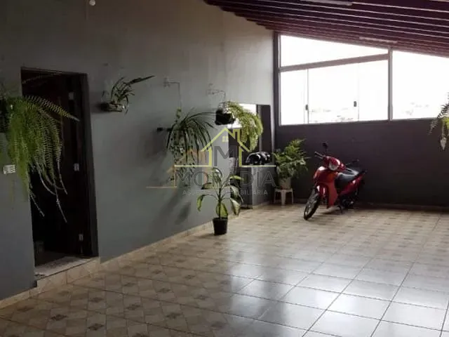 Casa com 200m² 3 quartos e 1 banheiro, à venda, no bairro Bela Vista em Guaxupé
