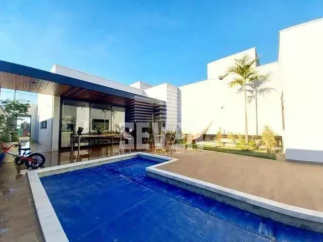 Casa com 525m² 3 quartos e 5 banheiros, à venda, no bairro Jardim Shangri-Lá em Bauru