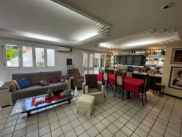 Casa 4 quartos e 4 banheiros, à venda, no bairro Poço em Recife