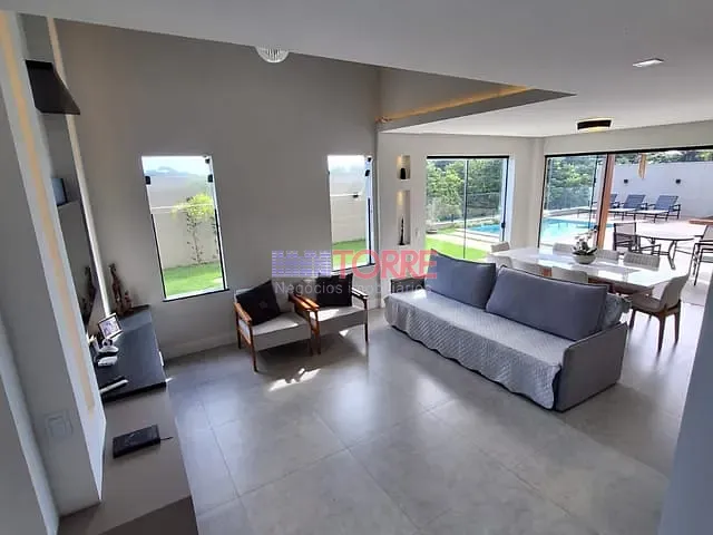 Casa com 457m² 3 quartos e 3 banheiros, à venda, no bairro Pérola do Mar em Ilhéus