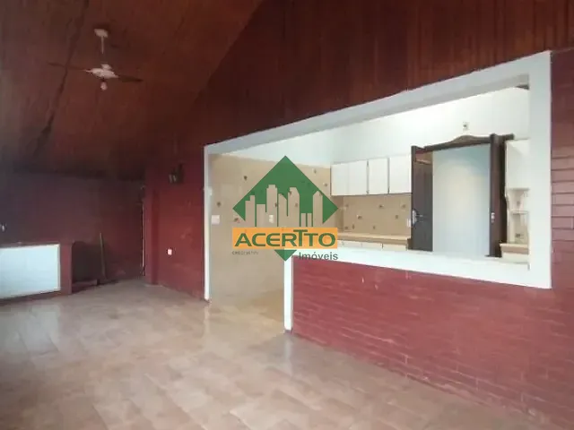 Casa com 275m² 3 quartos e 3 banheiros, à venda ou para alugar, no bairro Vila Mendonça em Araçatuba
