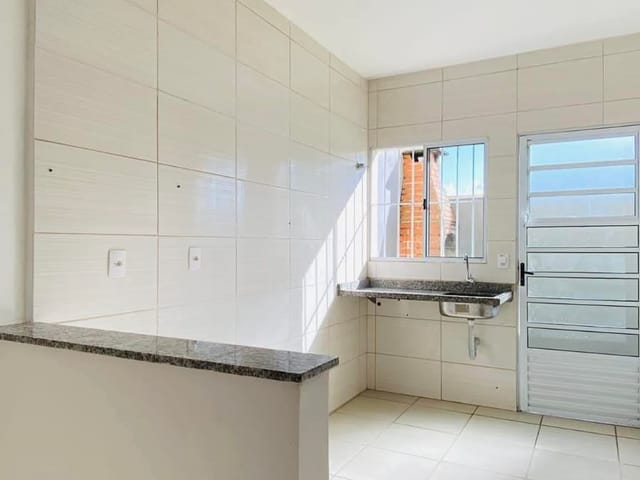 Casa 2 quartos e 1 banheiro, à venda, no bairro Vila São Paulo em Mogi das Cruzes