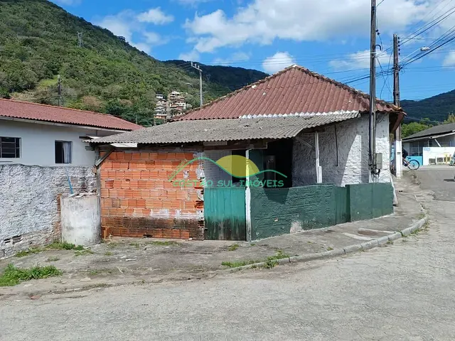 Casa à venda, no bairro Ribeirão da Ilha em Florianópolis