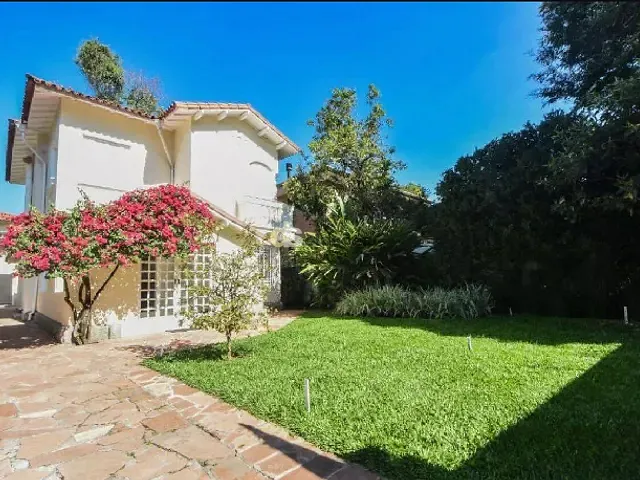 Casa com 600m² 3 quartos e 3 banheiros, para alugar, no bairro Jardim Europa em São Paulo