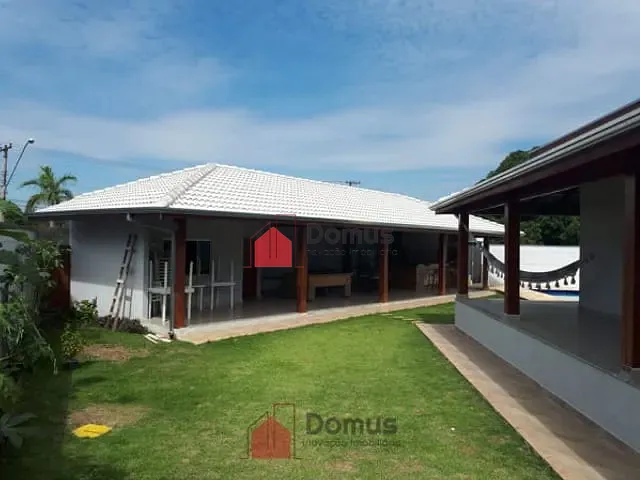 Casa com 1450m², à venda, no bairro Nossa Senhora do Perpétuo Socorro em Pindamonhangaba