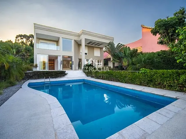 Casa com 1040m² 4 quartos e 6 banheiros, à venda, no bairro Parque Rincão em Cotia