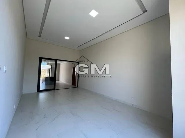Casa com 250m² 3 quartos e 2 banheiros, à venda, no bairro Jardim Cybelli em Ribeirão Preto