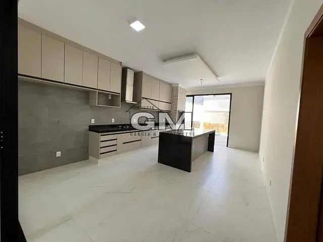 Casa com 250m² 3 quartos e 2 banheiros, à venda, no bairro Jardim Cybelli em Ribeirão Preto