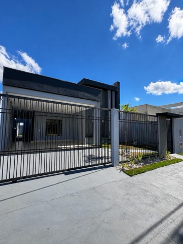 Casa com 250m² 3 quartos e 2 banheiros, à venda, no bairro Jardim América em Nova Mutum
