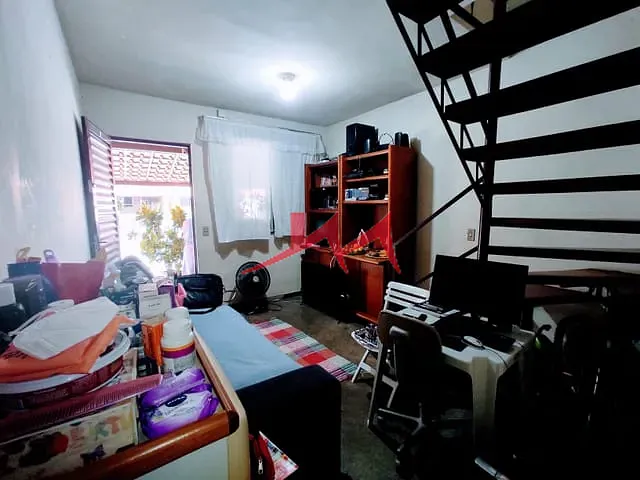 Casa com 71m² 2 quartos e 1 banheiro, à venda, no bairro Jóquei Clube em São Gonçalo