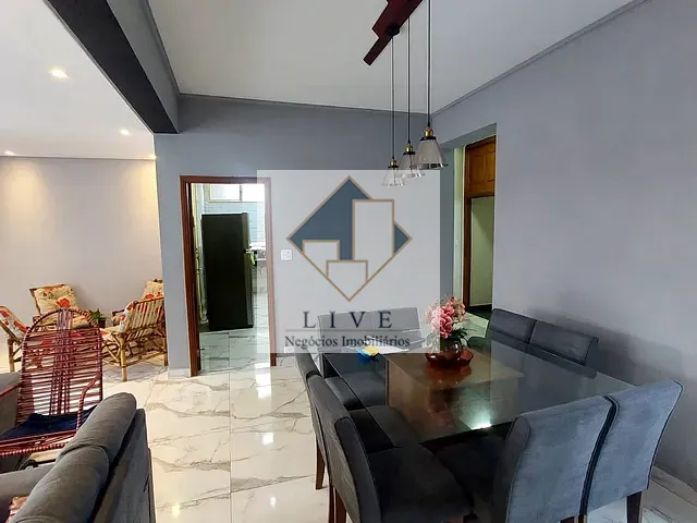 Casa 3 quartos e 4 banheiros, à venda, no bairro Chácara Machadinho I em Americana