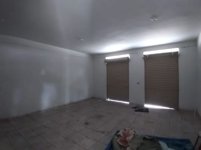 Casa com 317m² 3 quartos e 1 banheiro, à venda, no bairro Jardim Tupi em Cambé