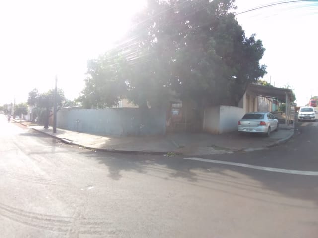 Casa com 317m² 3 quartos e 1 banheiro, à venda, no bairro Jardim Tupi em Cambé
