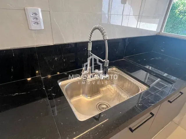 Casa 3 quartos e 2 banheiros, à venda, no bairro Setor Aeroporto Sul em Aparecida de Goiânia