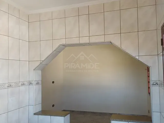 Casa 3 quartos e 2 banheiros, à venda, no bairro Estância São José em Poços de Caldas