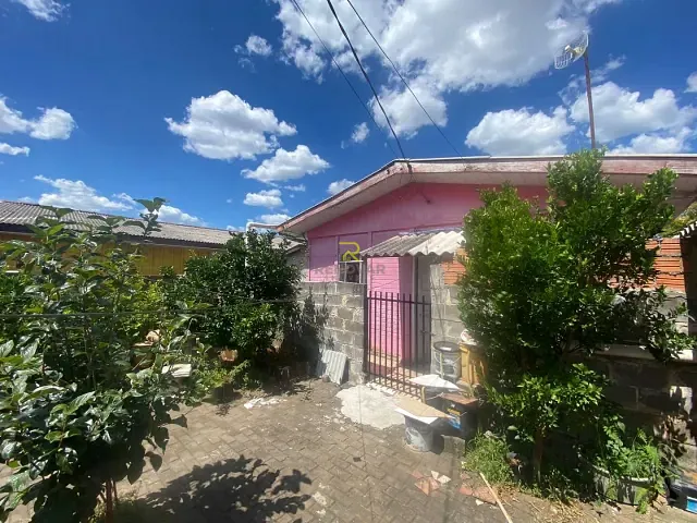 Casa com 400m² 7 quartos e 3 banheiros, à venda, no bairro Cascavel em Guarapuava