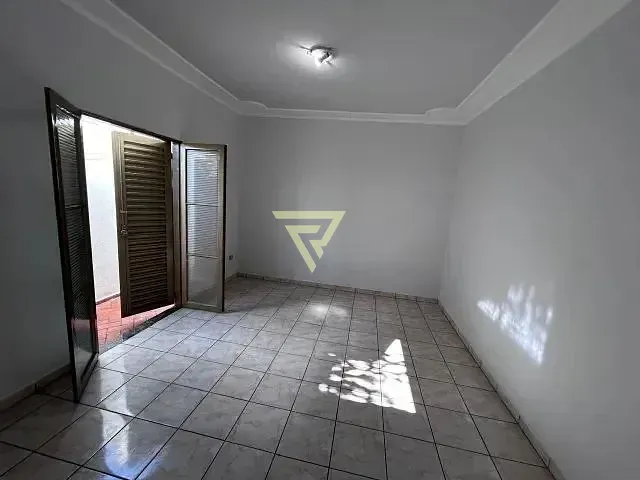 Casa com 125m² 3 quartos e 2 banheiros, à venda, no bairro Planalto Verde em Ribeirão Preto