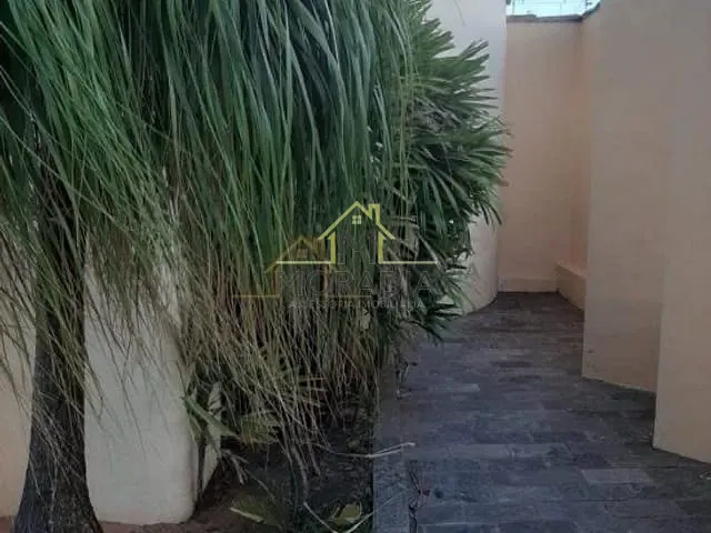 Casa com 400m² 3 quartos e 4 banheiros, à venda, no bairro Centro em Monte Santo de Minas