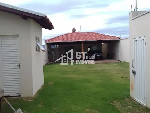Casa com 400m² 3 quartos e 2 banheiros, à venda, no bairro Jd Ipe em Andradas
