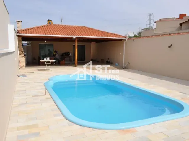 Casa com 400m² 3 quartos e 2 banheiros, à venda, no bairro Jd Ipe em Andradas