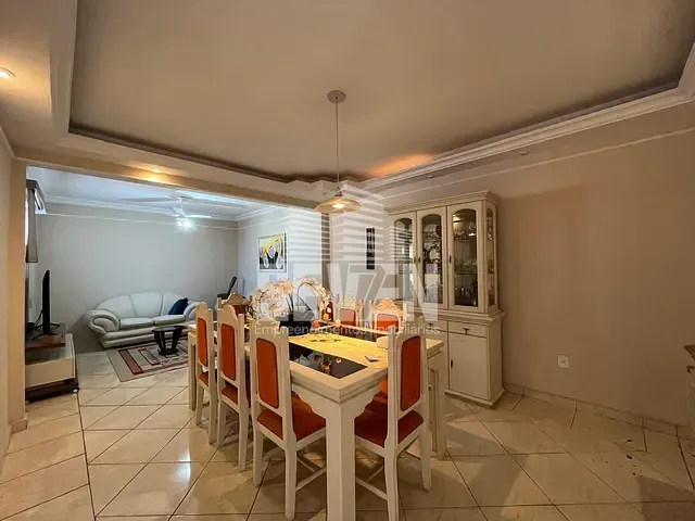 Casa com 300m² 3 quartos e 4 banheiros, à venda, no bairro Jardim Ouro Verde em Bauru